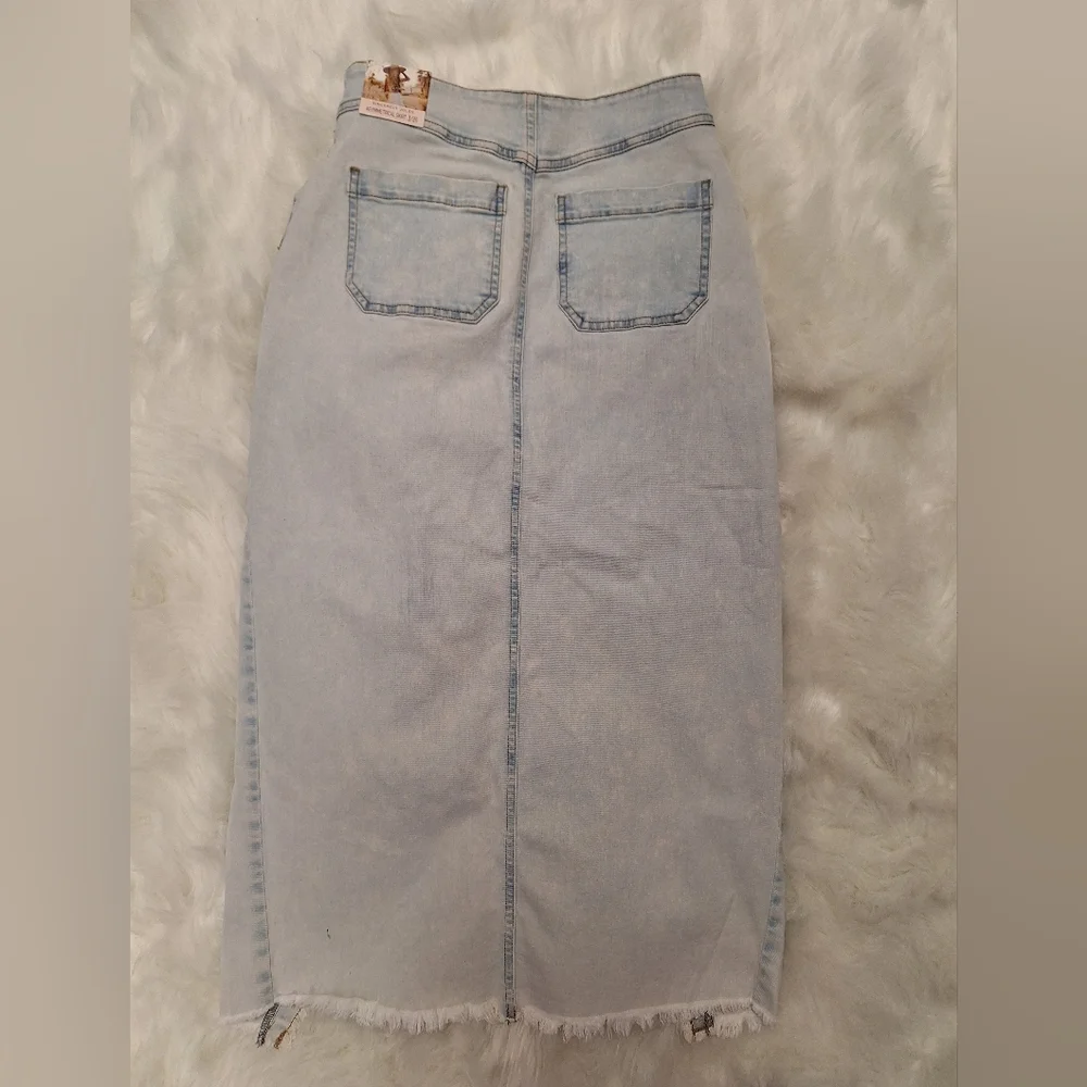 Sincerely Jules asymmetrical skirt- light blue with frayed hems- NWT - Picture 2 of 4